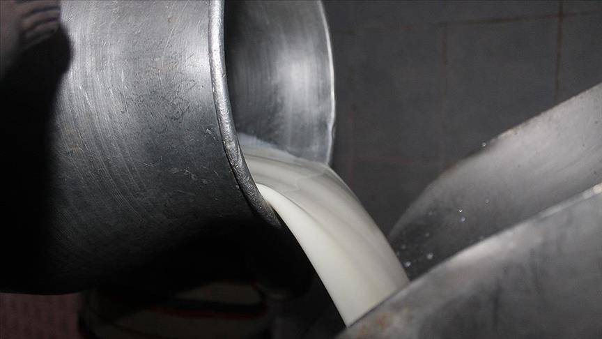 Süt fiyatları uçuşa geçti: Market etiketleri yeniden değişti! 9